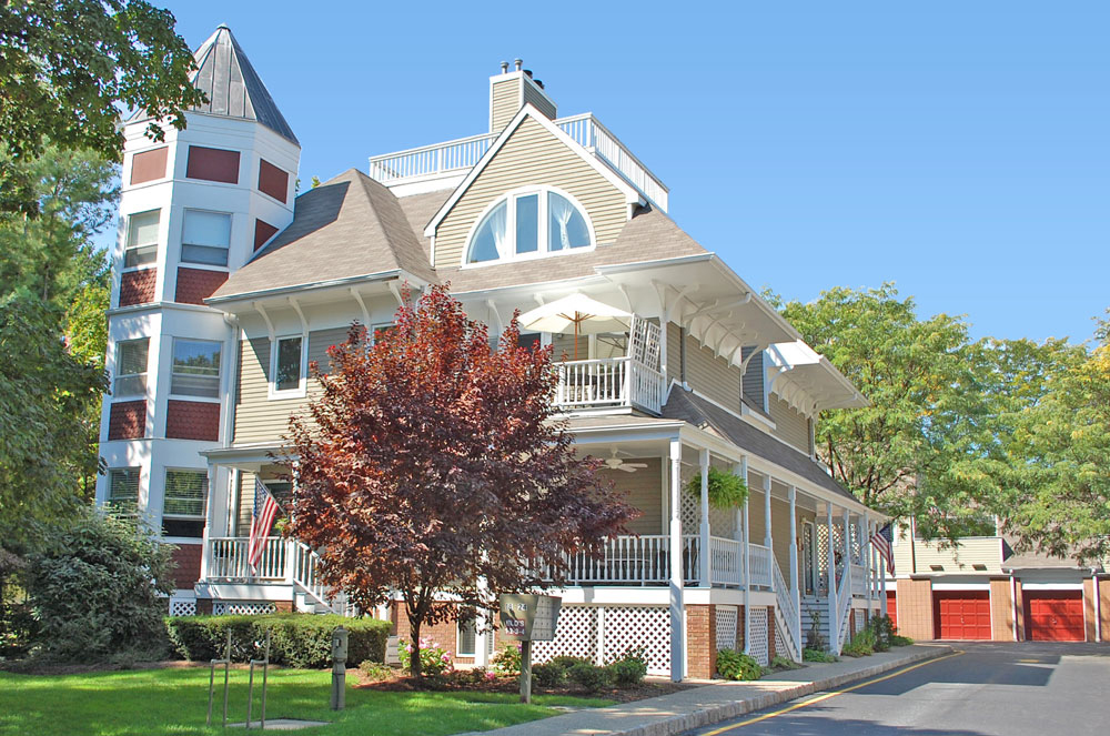 Franklin Corners Condos